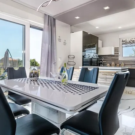 펜션 Lily Galižana